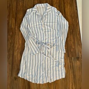 GAP Body Blue and White Striped Button Down Robe Size Medium
